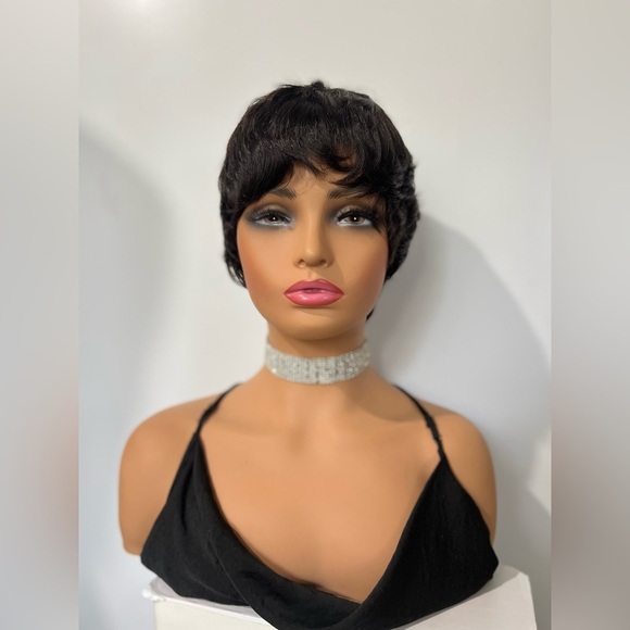 Pixie 100% Human hair Short Wig in Black color - Picture 1 of 7